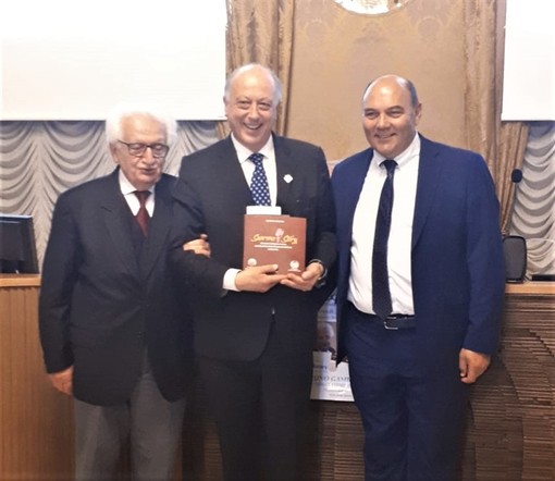 Bruno Gambarotta, il sindaco di Lucca Alessandro Tambellini e Claudio Porchia