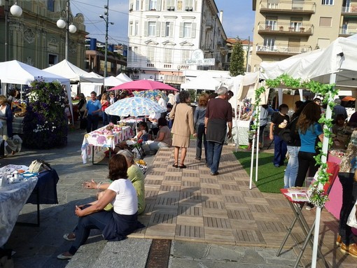 Sanremo: serie di appuntamenti tra luglio ed agosto in piazza Colombo e piazza Borea d'Olmo per i 'Mercatini creativi'