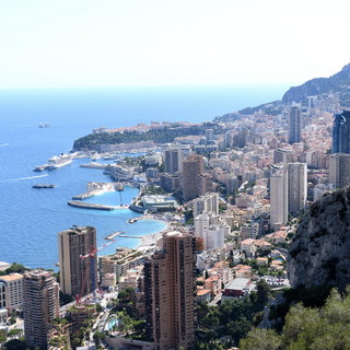 Principato di Monaco: il Governo riattiva una serie di misure di sostegno economico alle aziende Principato di Monaco: il Governo riattiva una serie di misure di sostegno economico alle aziende