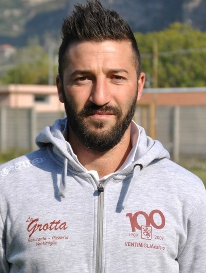 Manuele Fiore, allenatore del Don Bosco Valle Intemelia Manuele Fiore, allenatore del Don Bosco Valle Intemelia