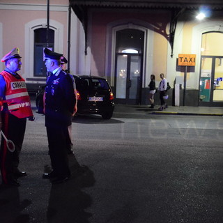 Bordighera: controlli dei Carabinieri questa notte alla stazione dopo gli atti di vandalismo delle scorse settimane Bordighera: controlli dei Carabinieri questa notte alla stazione dopo gli atti di vandalismo delle scorse settimane