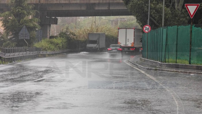 Allerta arancione in Liguria, ma l’Imperiese resta ai margini dei temporali più intensi: fenomeni forti soprattutto nel centro-levante Allerta arancione in Liguria, ma l’Imperiese resta ai margini dei temporali più intensi: fenomeni forti soprattutto nel centro-levante
