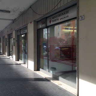 Imperia: sventato per caso un furto della 'banda del buco' al Monte dei Paschi di Siena Imperia: sventato per caso un furto della 'banda del buco' al Monte dei Paschi di Siena