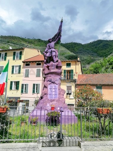 Badalucco aderisce alla Giornata mondiale delle malattie infiammatorie croniche intestinali Badalucco aderisce alla Giornata mondiale delle malattie infiammatorie croniche intestinali