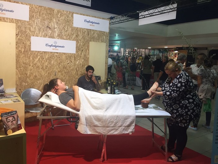Sanremo: MOAC, ieri nell’area della Confartigianato dimostrazione di massaggi Sanremo: MOAC, ieri nell’area della Confartigianato dimostrazione di massaggi