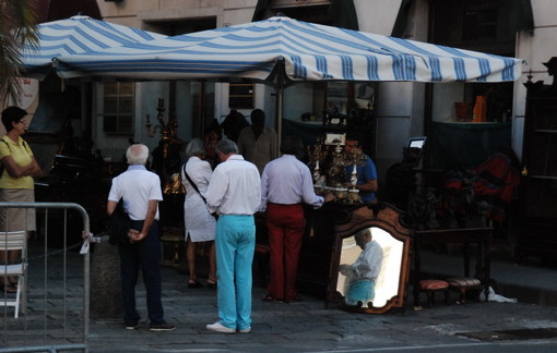 Sanremo: domani per tutto il giorno, mercatino dell'antiquariato in piazza Eroi
