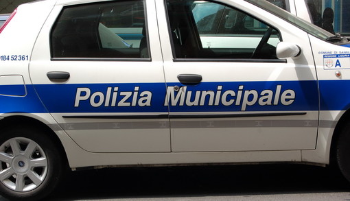 Sanremo: Polizia Municipale denuncia due imperiesi per affitto abusivo di locali inagibili