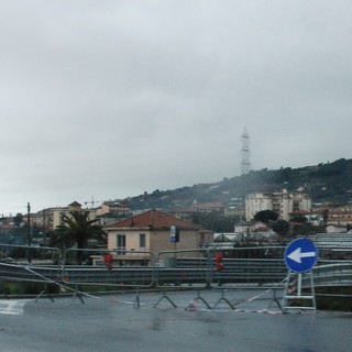 Taggia: anche oggi verrà chiusa l'Aurelia Bis tra il casello autostradale e la nuova stazione ferroviaria Taggia: anche oggi verrà chiusa l'Aurelia Bis tra il casello autostradale e la nuova stazione ferroviaria