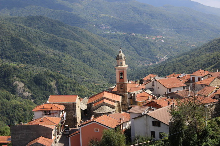 Entro fine settembre termineranno i lavori sulla strada tra Montegrosso Pian Latte e Rezzo