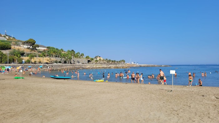 Mare in provincia di Imperia: il 97% delle acque è eccellente o buono dai dati Arpal 2026 su tutti punti di balneazione