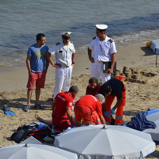 Sanremo: 84enne colto da malore mentre fa il bagno al 'Lido Imperatrice', morto nonostante i soccorsi del 118
