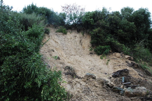 24 ore di pioggia su tutta la provincia di Imperia: scesi 150 millimetri danni ovunque ed altre 48 ore di ansia 24 ore di pioggia su tutta la provincia di Imperia: scesi 150 millimetri danni ovunque ed altre 48 ore di ansia