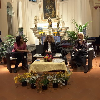 Cervo: Melania Mazzucco protagonista del sesto appuntamento di 'Cervo in blu… d’inchiostro'