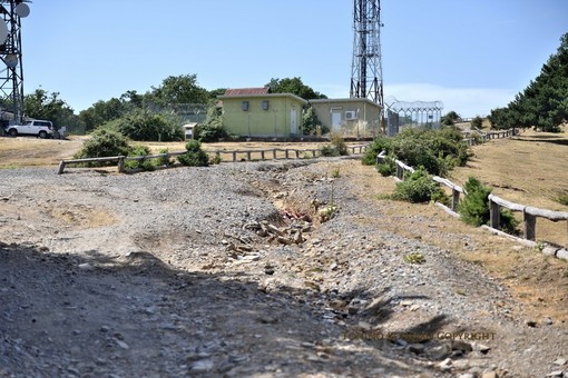 Sanremo: monte Bignone sempre più abbandonato, praticamente impossibile raggiungere la vetta (Foto)