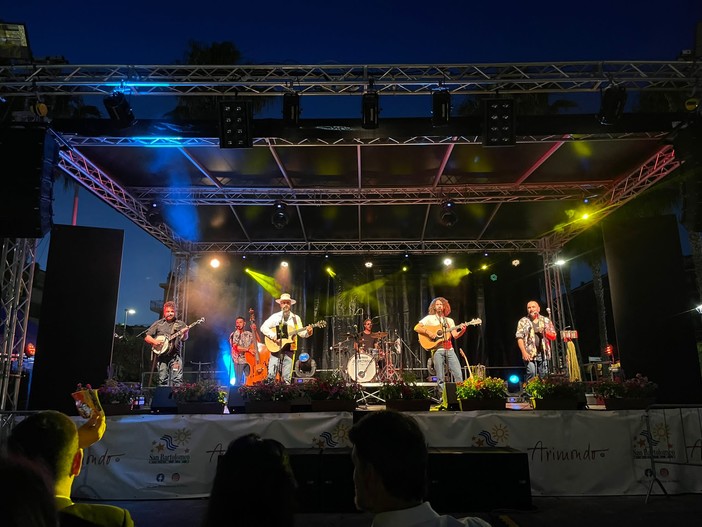 Dalla provincia di Cuneo: concerto gratuito di 'Joe Bastianich e La Terza Classe' a Cervasca Dalla provincia di Cuneo: concerto gratuito di 'Joe Bastianich e La Terza Classe' a Cervasca