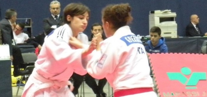 Maruska Iamundo (a sinistra), atleta di punta del Judo Club Ventimiglia, in azione