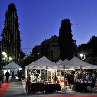 San Bartolomeo al Mare: domani si rinnova l'appuntamento con il tradizionale 'Mercartino di Natale' arrivato alla sua 14a edizione San Bartolomeo al Mare: domani si rinnova l'appuntamento con il tradizionale 'Mercartino di Natale' arrivato alla sua 14a edizione