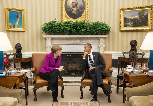 Obama origliava la Merkel, i tedeschi intercettavano segreti, gli italiani spiati da tutti