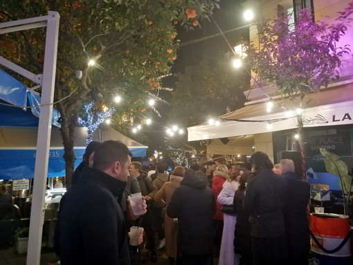 Sanremo: guerra dei decibel nella 'movida', alcuni commercianti "Pronti a colloquiare con i residenti" Sanremo: guerra dei decibel nella 'movida', alcuni commercianti "Pronti a colloquiare con i residenti"