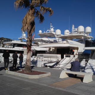 Imperia: 28enne sudafricano trovato senza vita su uno yacht al porto turistico, probabile morte naturale (Foto)