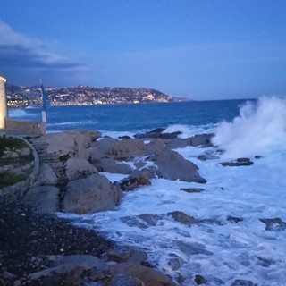 Mareggiate e danni alle coste: Confesercenti: “Occorre tavolo confronto su erosione, protezione delle coste" Mareggiate e danni alle coste: Confesercenti: “Occorre tavolo confronto su erosione, protezione delle coste"