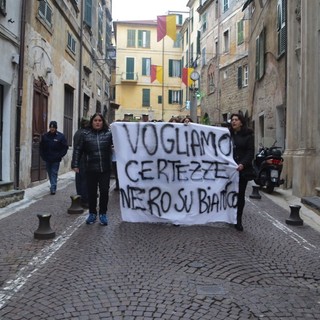 Ventimiglia: chiusura della scuola nella città alta, un nostro lettore rimbrotta contro l'Amministazione