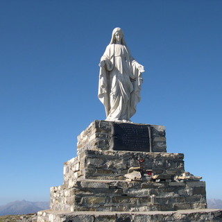 La Madonna del Frontè verrà ristrutturata: il Parco delle Alpi Liguri stanzia fondi La Madonna del Frontè verrà ristrutturata: il Parco delle Alpi Liguri stanzia fondi
