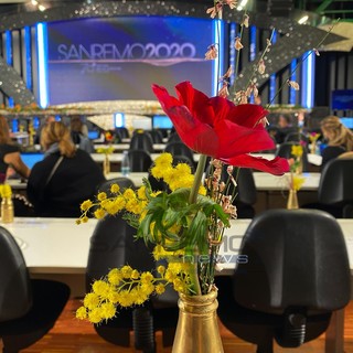 L'omaggio floreale di oggi