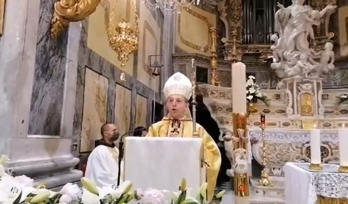 Bordighera: festa di Sant'Ampelio in tono minore e Messa a porte chiuse, l'Omelia del Vescovo Suetta (Video)