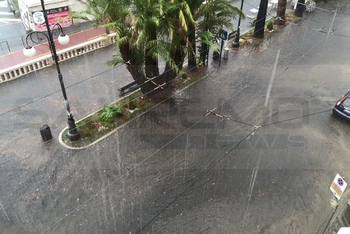 Dopo il 'caldo' di ieri le temperature sono tornate normali: da domani sera piogge fino a martedì, per ora nessuna 'allerta'