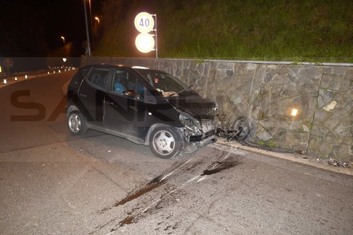E' di un 45enne di Taggia l'auto abbandonata dopo un incidente ieri sera all'uscita dell'Aurelia Bis
