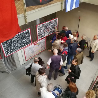 Sanremo: oltre 500 persone per l'inaugurazione e la prima giornata della mostra '68 e dintorni' (Foto)