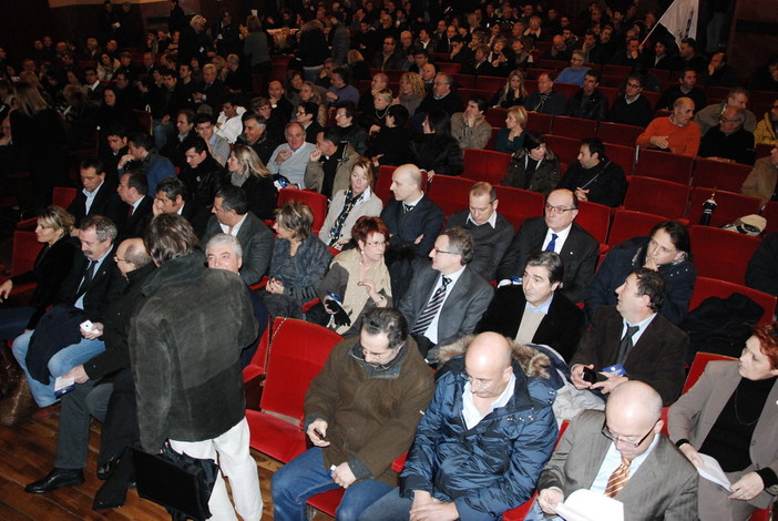 Sanremo: anche i Dottori Commercialisti ieri alla manifestazione del Teatro Centrale Sanremo: anche i Dottori Commercialisti ieri alla manifestazione del Teatro Centrale