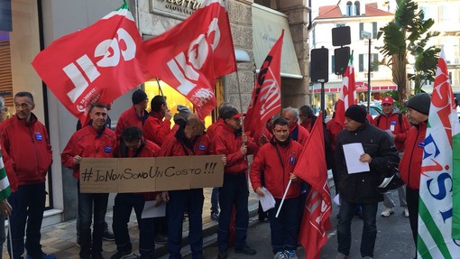 Sanremo: oggi pomeriggio davanti all'Ariston manifestazione di protesta dei dipendenti della Tim