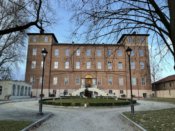 Dal Piemonte: il mondo mitomagico di Mario Zanoni e i tarocchi di Theodor De Bry al castello di Vinovo Dal Piemonte: il mondo mitomagico di Mario Zanoni e i tarocchi di Theodor De Bry al castello di Vinovo