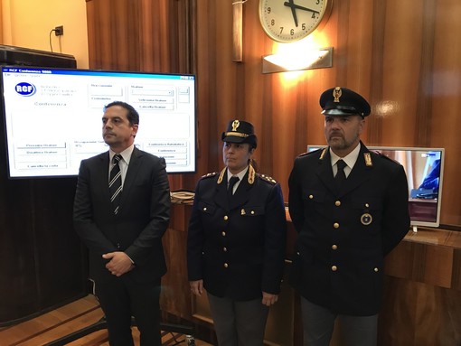 La rappresentanza del commissariato di Sanremo con il dirigente Giovanni Santoro