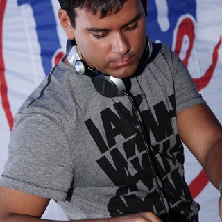 Imperia: stasera appuntamento al Funkyton con Micky Uk Dj