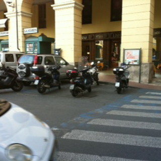 Imperia: un lettore protesta "Da giorni le multe della Polizia Muinicipale in centro!"