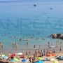Weekend di sole e gran caldo in provincia di Imperia: spiagge prese d'assalto e afa persistente lungo tutta la costa Weekend di sole e gran caldo in provincia di Imperia: spiagge prese d'assalto e afa persistente lungo tutta la costa