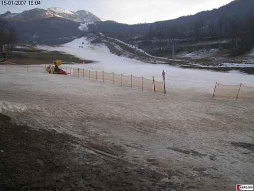 Limone Piemonte: grazie all'innevamento artificiale sabato apre il 'Maneggio'