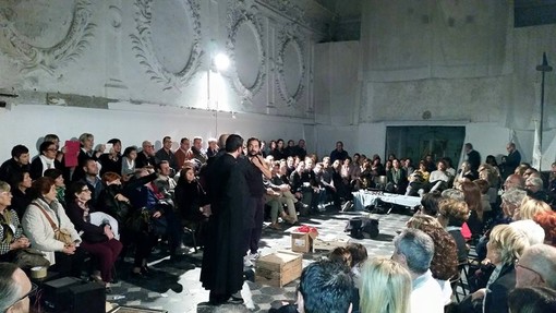 Ventimiglia: successo per lo spettacolo teatrale ‘MUTU La legge del silenzio’ messo in scena dal gruppo siciliano ‘Prima Quinta’