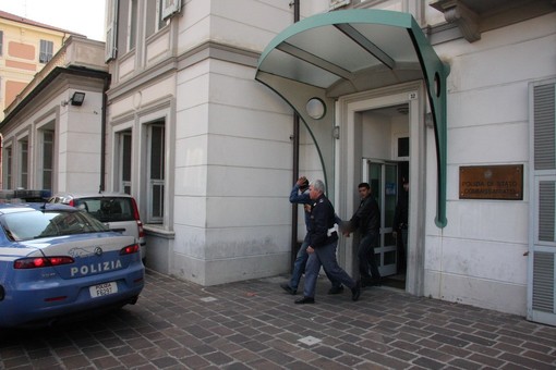 Sanremo: sfondano la porta di una casa della Curia, prete chiama la Polizia
