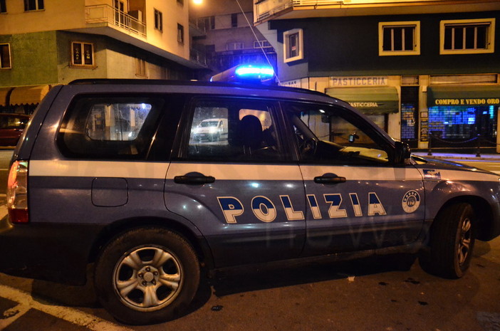 Ventimiglia: tentata rapina in un negozio del centro e lesioni ad una commessa, due stranieri arrestati