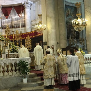 Imperia: Santa Messa solenne di Pasqua ieri celebrata dal Vescovo Mons. Guglielmo Borghetti (Foto)