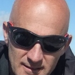 Limone Piemonte: Marco Scrimaglio, 56enne originario di Bordighera è morto scivolato in un sentiero, vicino a lui per vegliarlo il suo cane Limone Piemonte: Marco Scrimaglio, 56enne originario di Bordighera è morto scivolato in un sentiero, vicino a lui per vegliarlo il suo cane