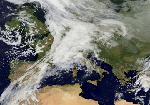 L'immagine Meteosat di pochi minuti fa L'immagine Meteosat di pochi minuti fa