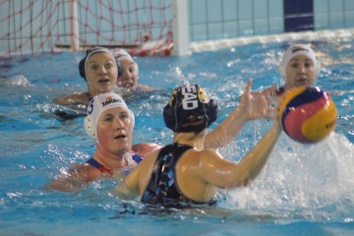 Pallanuoto femminile A1: vittoria importante della Mediterranra coontro Firenze