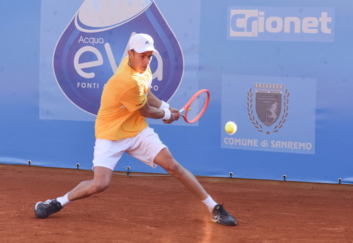Il matuziano Arnaldi esalta il centrale di Roma: batte Munar al terzo set e vola al secondo turno contro De Minaur