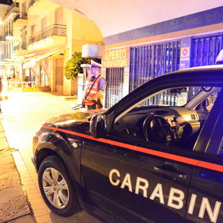 Sanremo: Carabinieri arrestano un ladro seriale di auto e biciclette, il 27enne aveva colpito due volte in 48 ore