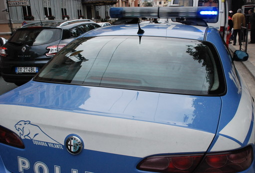 Sanremo: donna rapinata nella sua abitazione di Bussana, indagini della Polizia Sanremo: donna rapinata nella sua abitazione di Bussana, indagini della Polizia